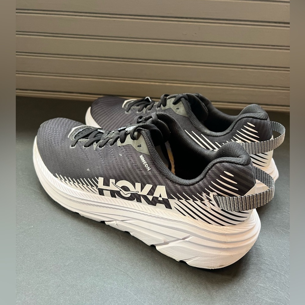 Hoka one one Men's rincon 2 Black and White Athletic Shoes size 11.5 - Picture 4 of 9
